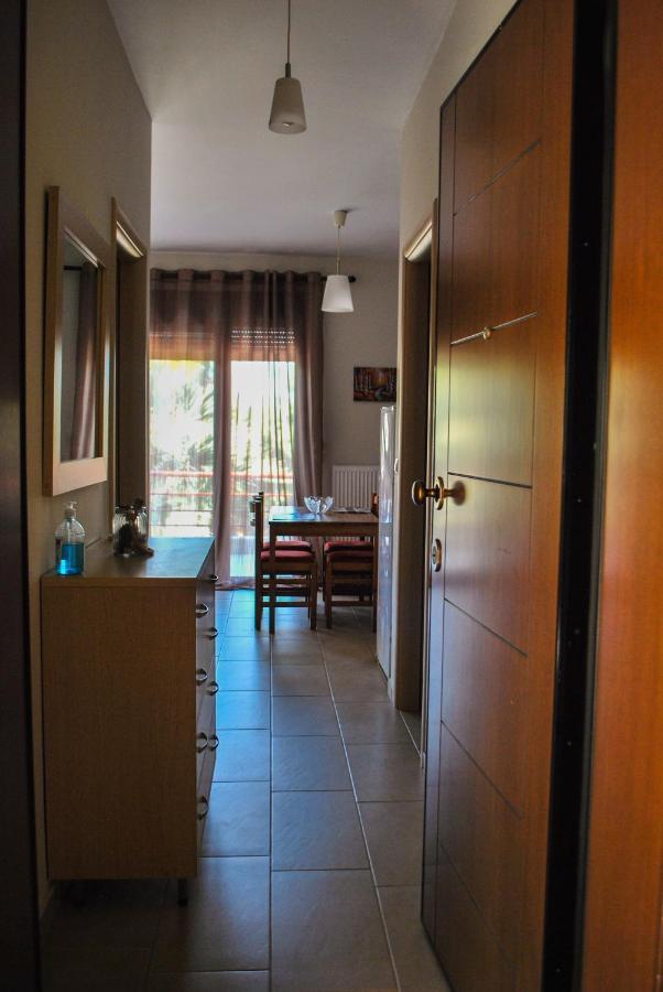 Canal Luxury Apartments Nea Poteidaia Ngoại thất bức ảnh