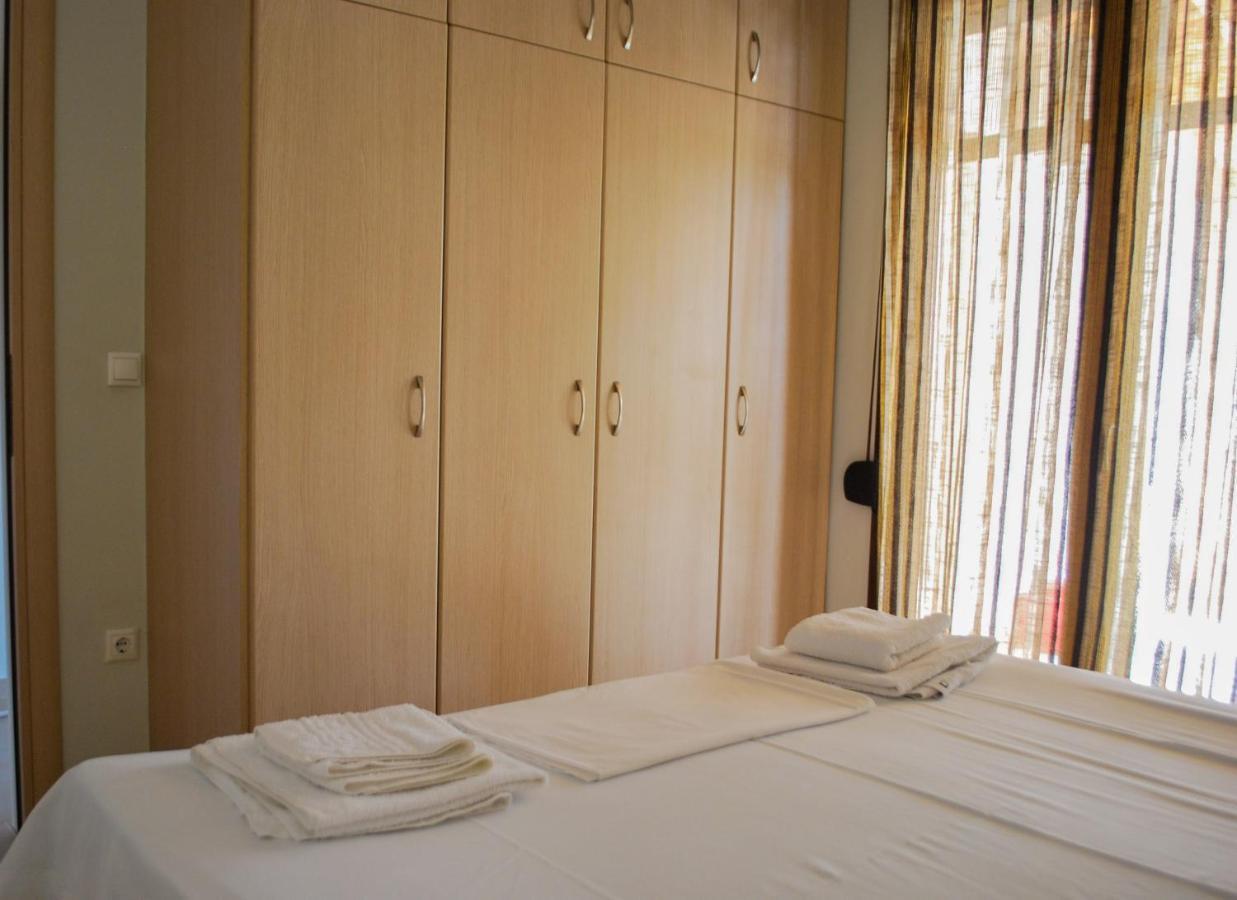 Canal Luxury Apartments Nea Poteidaia Ngoại thất bức ảnh