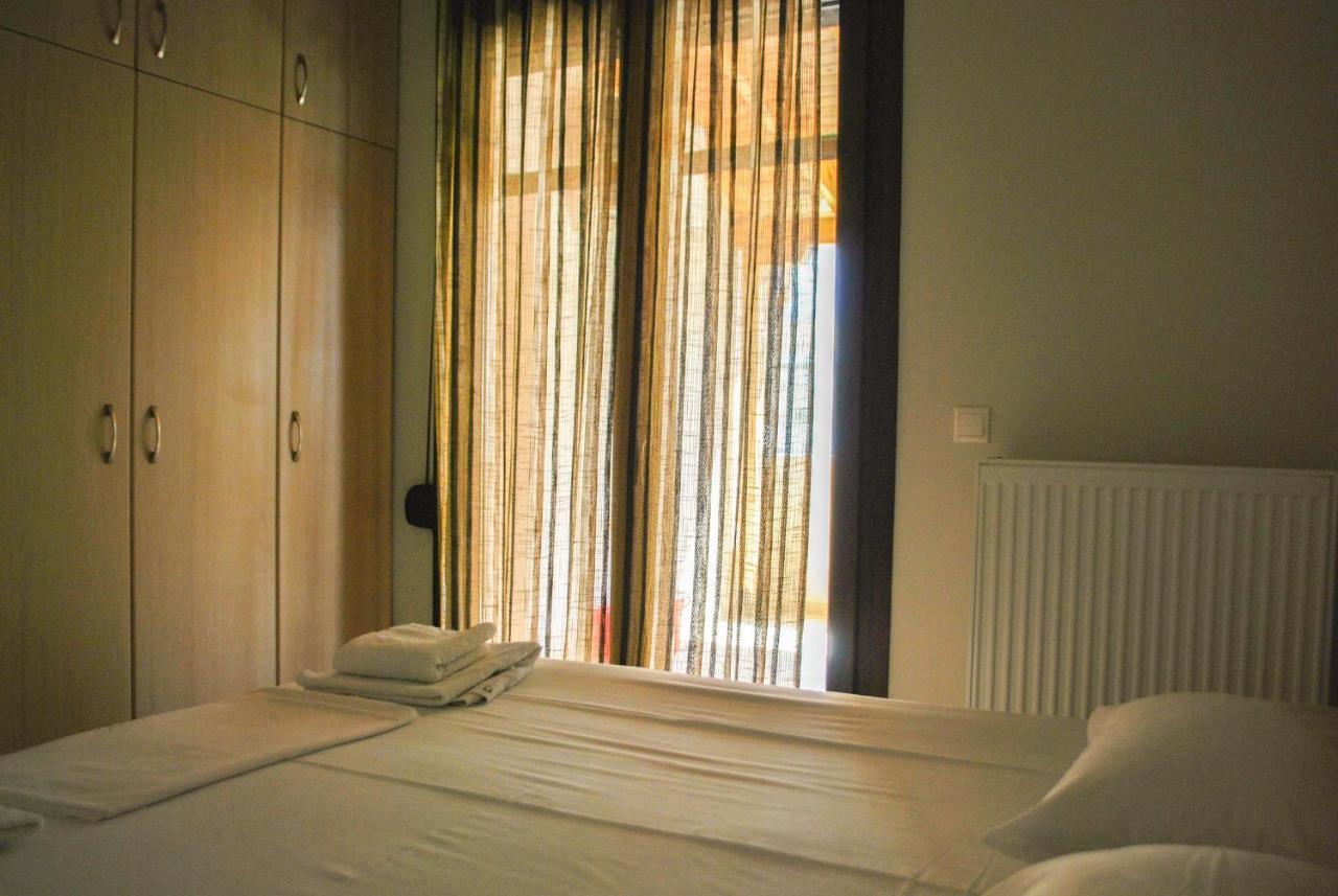 Canal Luxury Apartments Nea Poteidaia Ngoại thất bức ảnh