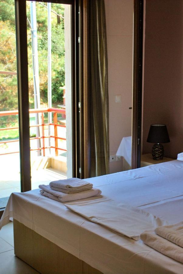 Canal Luxury Apartments Nea Poteidaia Ngoại thất bức ảnh