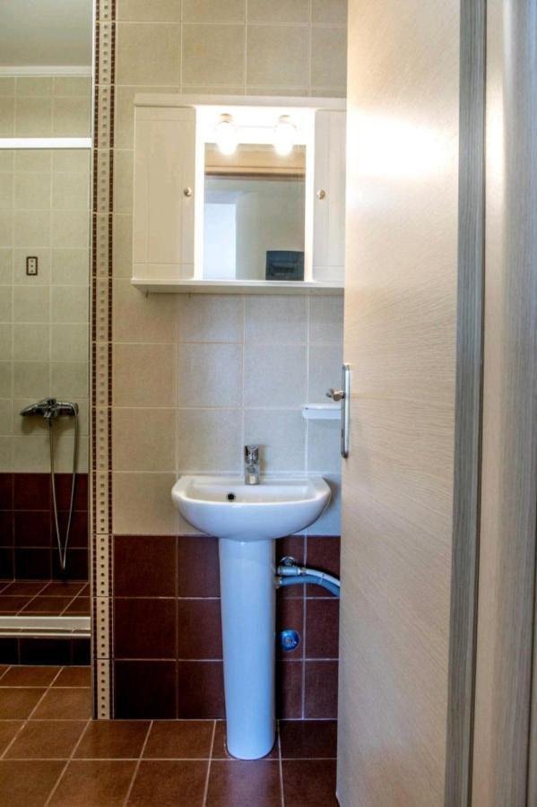 Canal Luxury Apartments Nea Poteidaia Ngoại thất bức ảnh