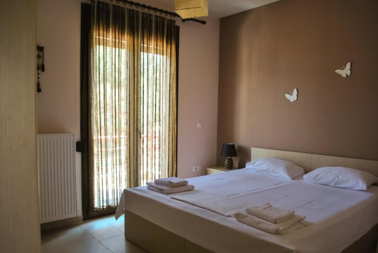 Canal Luxury Apartments Nea Poteidaia Ngoại thất bức ảnh
